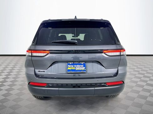 New 2025 Jeep Grand Cherokee 4WD image 5