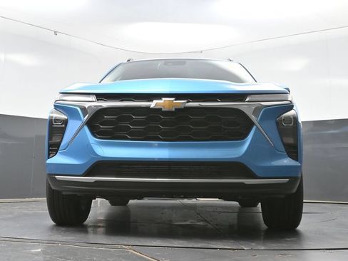 New 2026 Chevrolet Trax LT w/ Sunroof Package FWD image 46