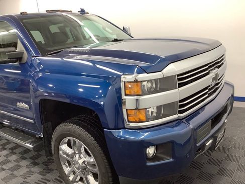 Used 2016 Chevrolet Silverado 2500 High Country w/ Duramax Plus Package image 22