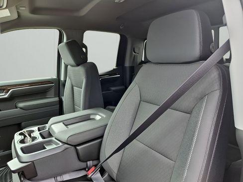 New 2026 GMC Sierra 1500 SLE w/ Preferred Package image 30