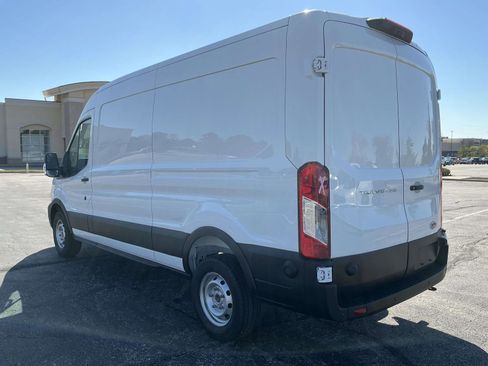 New 2025 Ford Transit 250 148 Medium Roof w/ Load Area Protection Package image 4