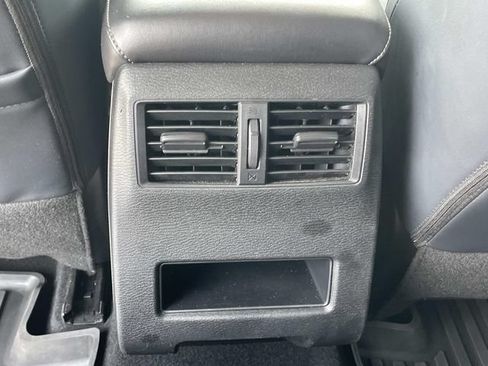 Used 2024 Mitsubishi Outlander SE FWD image 12