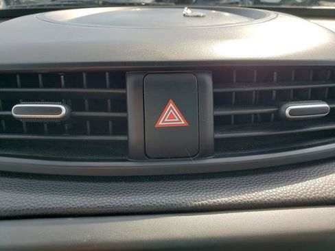 Used 2016 Kia Soul FWD image 22