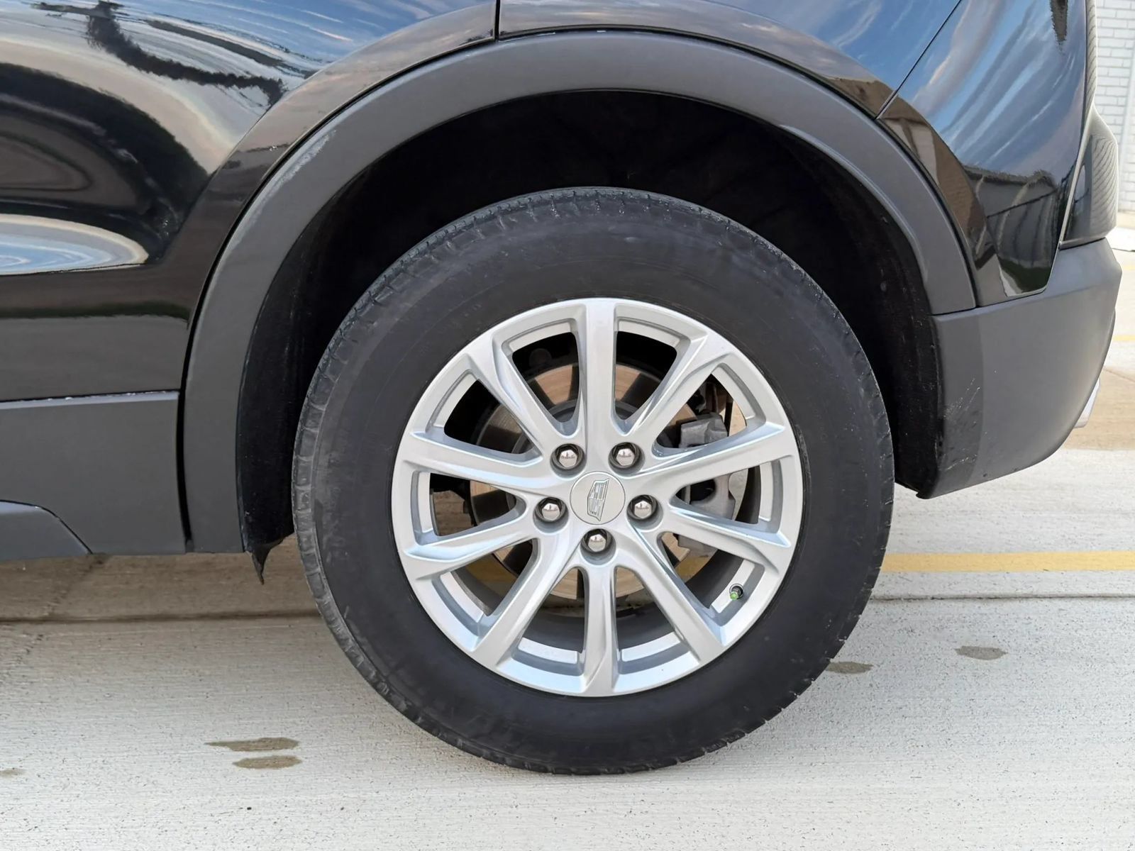 Used 2023 Cadillac XT4 Luxury w/ Cold Weather Package FWD image 45