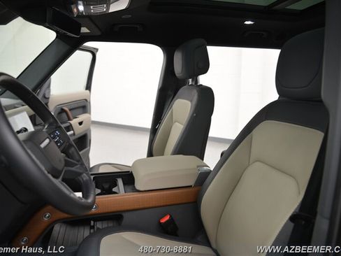 Used 2023 Land Rover Defender 130 X AWD/4WD image 18
