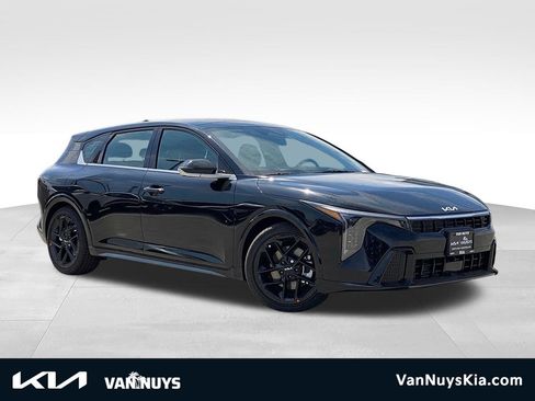 New 2026 Kia K4 GT-Line Turbo FWD image 1
