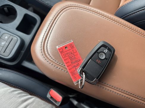 Used 2023 Ford Maverick Lariat w/ Lariat Luxury Package image 31