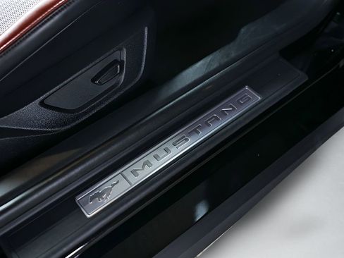 Used 2024 Ford Mustang Premium image 43