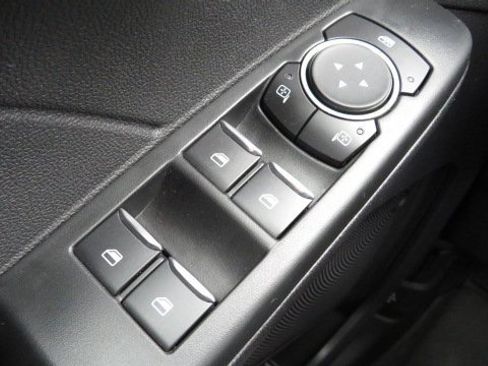 Certified 2022 Ford Escape SE w/ SE Sport Appearance Package image 25