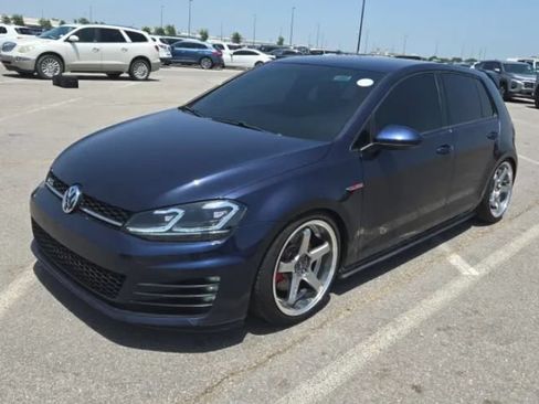 Used 2017 Volkswagen GTI SE FWD image 1