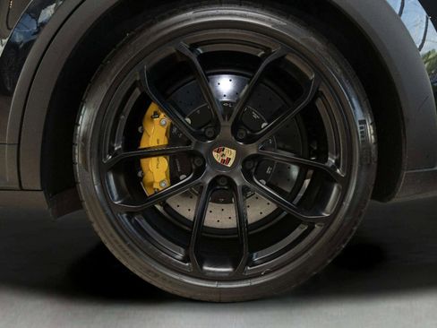 Used 2022 Porsche Cayenne Turbo GT AWD/4WD image 9