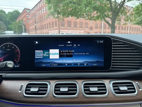 Certified 2025 Mercedes-Benz GLS 450 4MATIC image 40