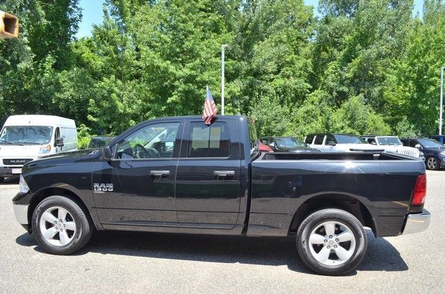 Used 2024 RAM 1500 Classic SLT AWD/4WD image 5
