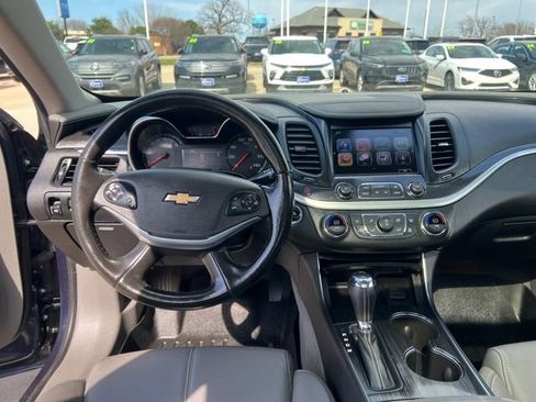 Used 2018 Chevrolet Impala LT image 18