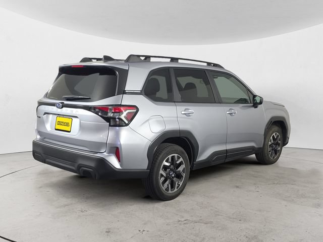 Used 2026 Subaru Forester Premium AWD/4WD image 5
