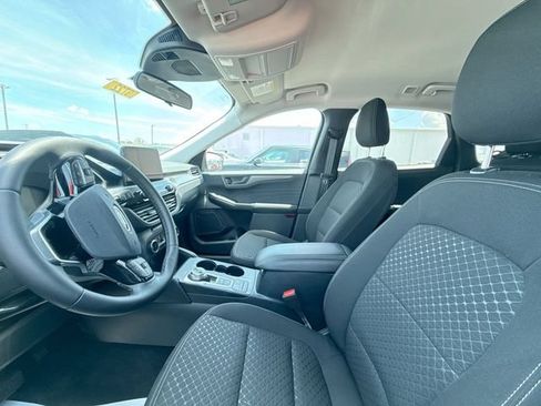 Used 2023 Ford Escape Active AWD/4WD image 10