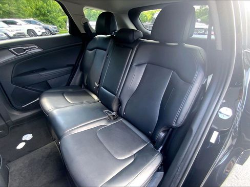 Used 2024 Kia Sportage EX FWD image 27