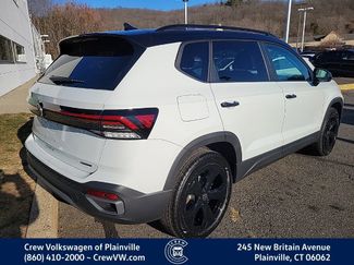 New 2026 Volkswagen Taos SE video 3