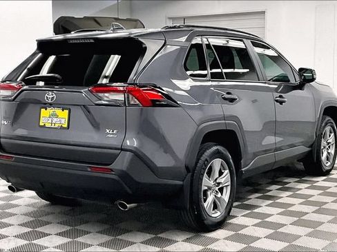 Used 2024 Toyota RAV4 XLE AWD/4WD image 13