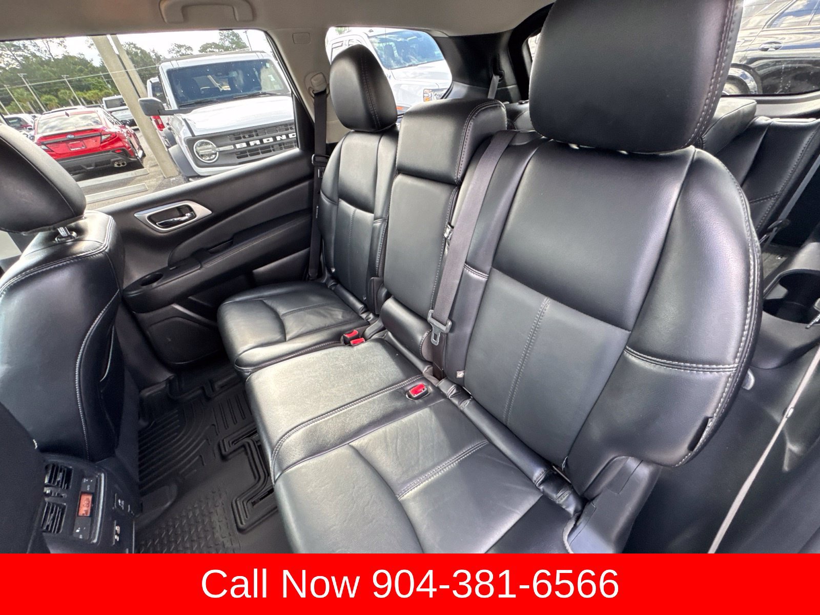 Used 2020 Nissan Pathfinder SL FWD image 20