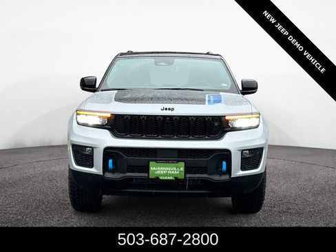 Used 2024 Jeep Grand Cherokee Trailhawk w/ Advanced Protech Group II image 8