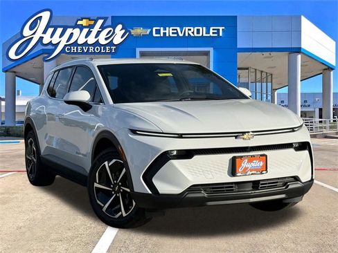 New 2026 Chevrolet Equinox EV LT image 1