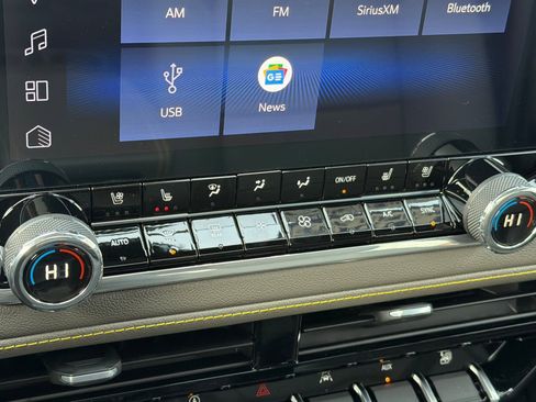 New 2026 Chevrolet Colorado ZR2 w/ ZR2 Bison Edition image 17