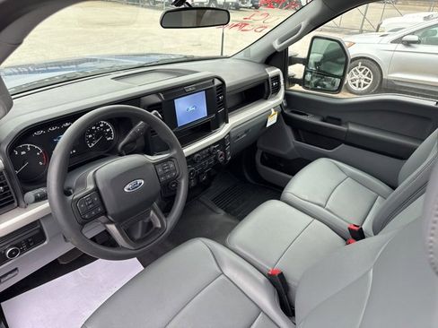 Used 2026 Ford F550 4x4 Regular Cab Super Duty image 4