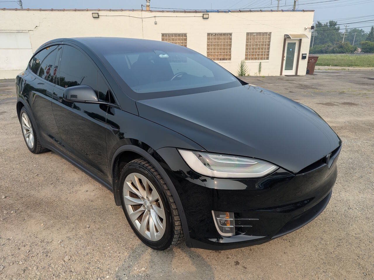 Used 2020 Tesla Model X Long Range AWD/4WD image 1