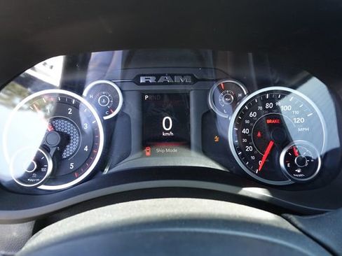 New 2025 RAM 5500 Tradesman image 17