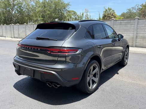 Certified 2023 Porsche Macan AWD/4WD image 6