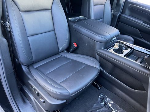 Used 2025 Chevrolet Tahoe LT AWD/4WD image 27
