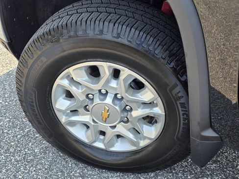 Used 2024 Chevrolet Silverado 3500 LT w/ Safety Package AWD/4WD image 48