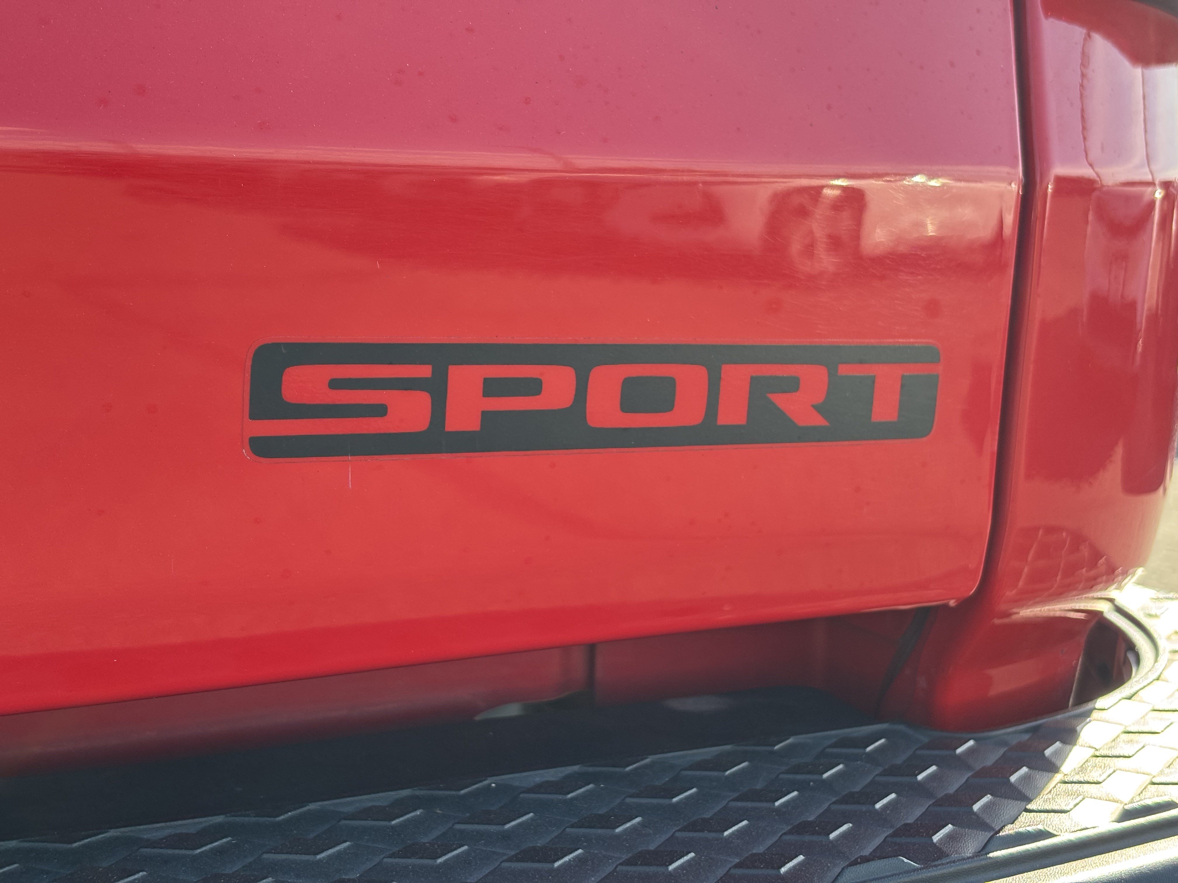 Used 2020 Jeep Gladiator Sport w/ Quick Order Package 24S AWD/4WD image 12