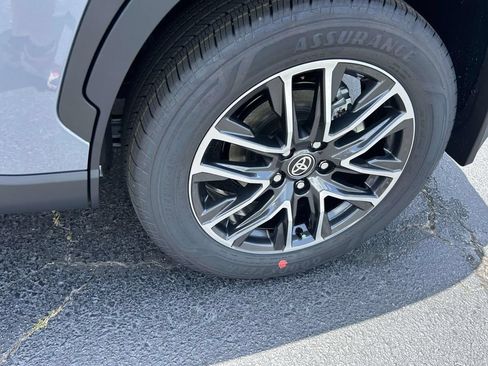 New 2026 Toyota Corolla Cross XLE AWD/4WD image 10