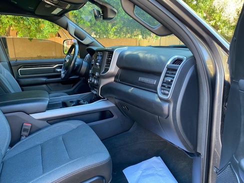 Used 2021 RAM 1500 Big Horn AWD/4WD image 44