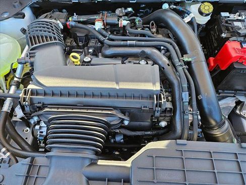 New 2025 Ford Maverick Lobo image 16