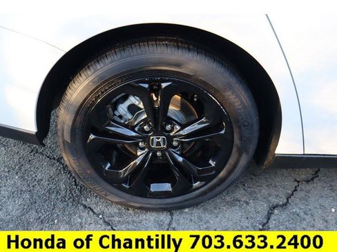 Certified 2025 Honda Accord SE image 30