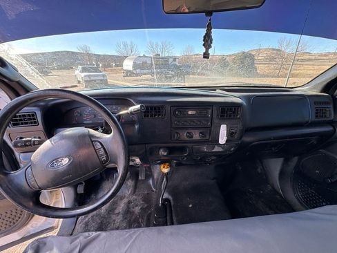 Used 2003 Ford F350 XL image 11