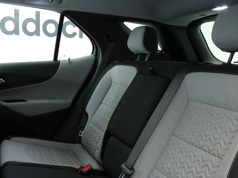 Used 2023 Chevrolet Equinox LS image 27