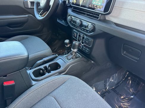 Used 2025 Jeep Wrangler Unlimited Sport S 4xe AWD/4WD image 18