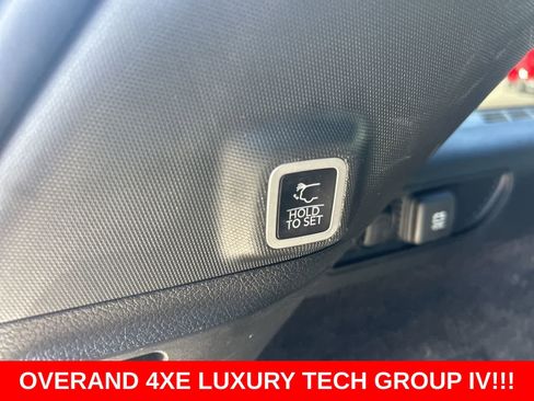 Used 2022 Jeep Grand Cherokee Overland w/ Luxury Tech Group IV image 31