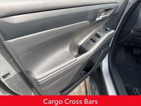 Used 2025 Toyota Highlander XLE image 23