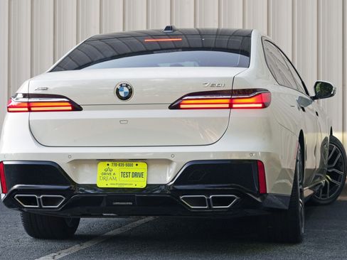 Used 2023 BMW 760i xDrive AWD/4WD image 5