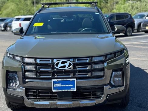 Used 2025 Hyundai Santa Cruz Limited AWD/4WD image 2
