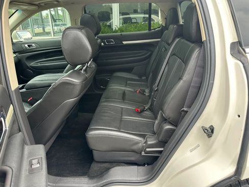 Used 2014 Lincoln MKT AWD w/ Equipment Group 201A image 12