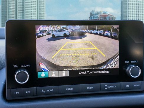 Certified 2023 Honda HR-V LX image 33