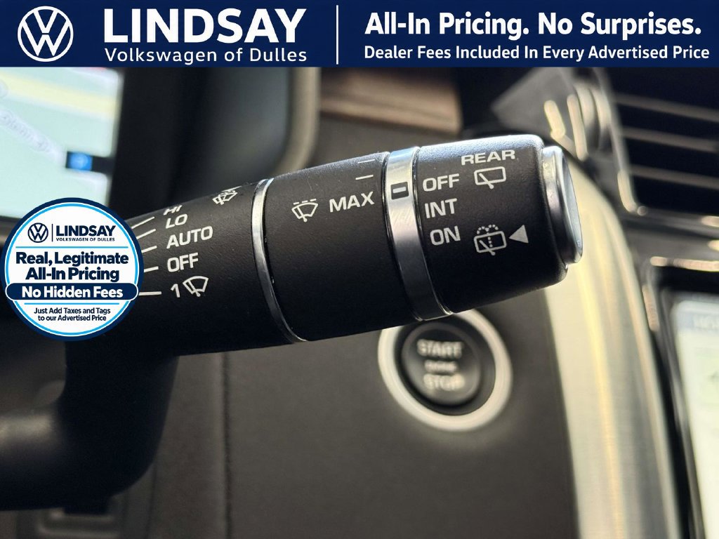 Used 2019 Land Rover Discovery HSE AWD/4WD image 24