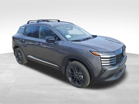 New 2026 Nissan Kicks SR w/ Cold Weather Package image 8