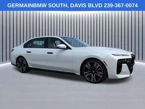 Certified 2025 BMW 760i xDrive AWD/4WD image 3